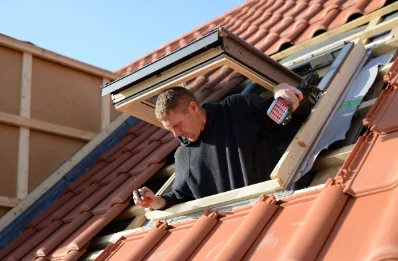 Pose de fenêtres de toit Velux à Lonny